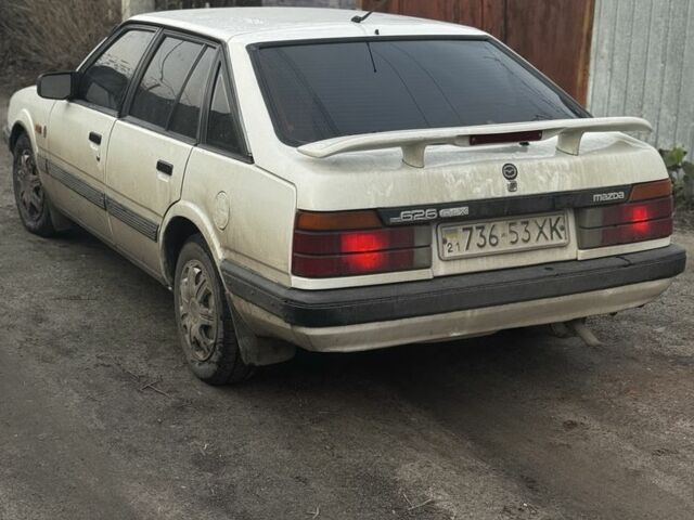 Білий Мазда 626, об'ємом двигуна 1.6 л та пробігом 380 тис. км за 1300 $, фото 2 на Automoto.ua
