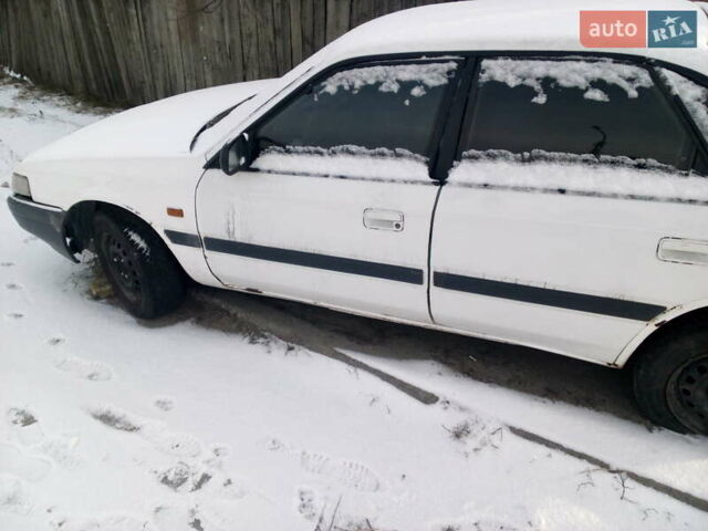 Білий Мазда 626, об'ємом двигуна 2 л та пробігом 320 тис. км за 1100 $, фото 5 на Automoto.ua