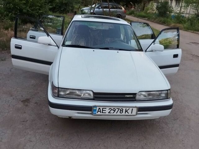Білий Мазда 626, об'ємом двигуна 2 л та пробігом 410 тис. км за 2498 $, фото 2 на Automoto.ua