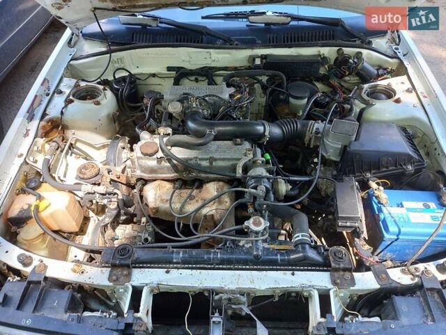 Білий Мазда 626, об'ємом двигуна 2 л та пробігом 200 тис. км за 1000 $, фото 6 на Automoto.ua