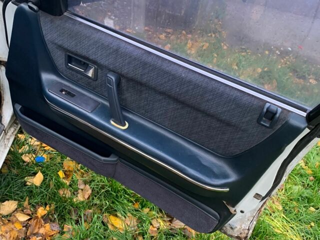 Мазда 626 1990 у Фастове на Automoto.ua Білий Мазда 626, об'ємом двигуна 2 л та пробігом 300 тис. км за 440 $, фото 4 на Automoto.ua