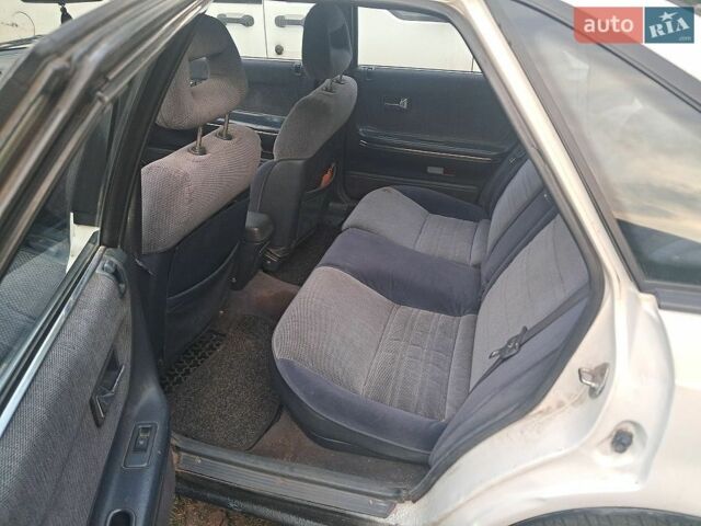 Білий Мазда 626, об'ємом двигуна 1.8 л та пробігом 510 тис. км за 916 $, фото 7 на Automoto.ua