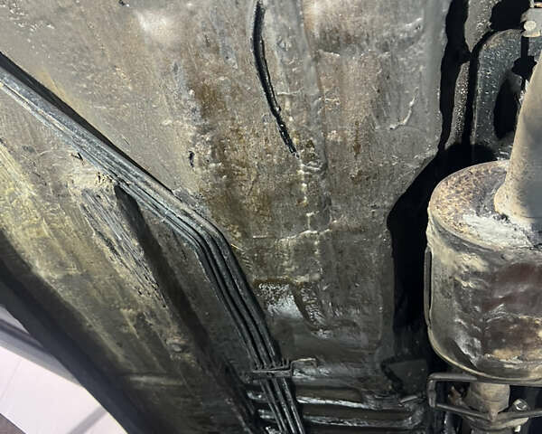 Белый Мазда 626, объемом двигателя 2 л и пробегом 330 тыс. км за 1500 $, фото 15 на Automoto.ua