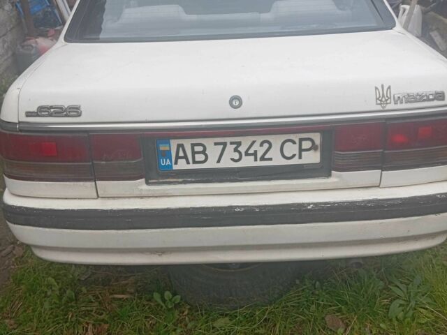 Білий Мазда 626, об'ємом двигуна 2 л та пробігом 340 тис. км за 500 $, фото 2 на Automoto.ua