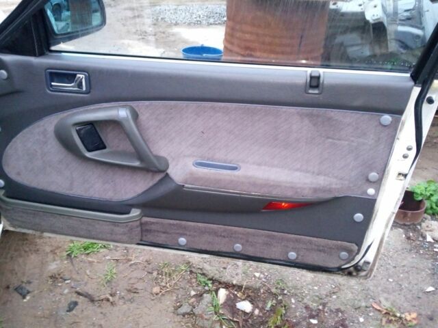 Белый Мазда 626, объемом двигателя 2 л и пробегом 360 тыс. км за 1600 $, фото 13 на Automoto.ua