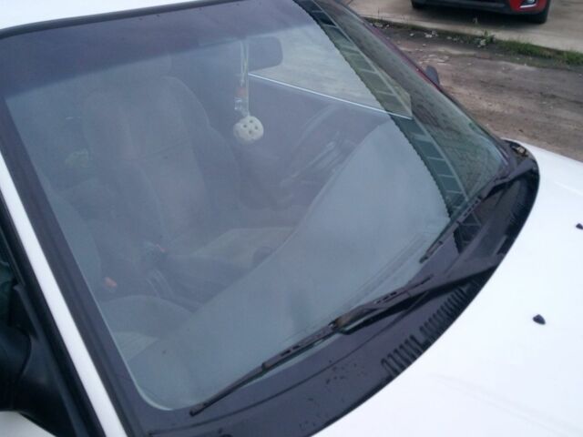 Белый Мазда 626, объемом двигателя 2 л и пробегом 360 тыс. км за 1800 $, фото 18 на Automoto.ua