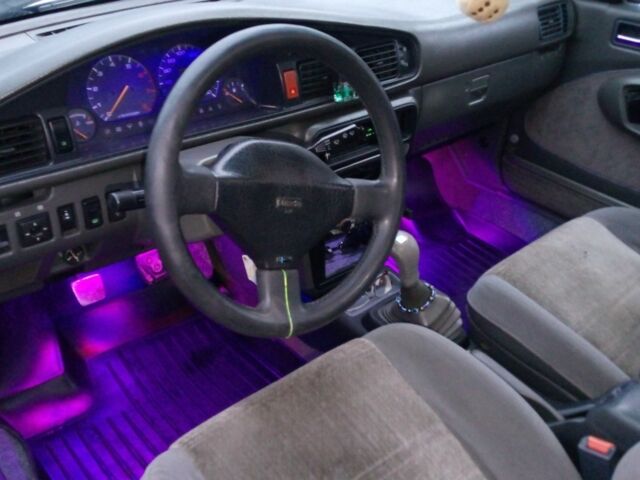 Белый Мазда 626, объемом двигателя 2 л и пробегом 360 тыс. км за 1800 $, фото 13 на Automoto.ua