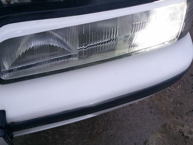 Белый Мазда 626, объемом двигателя 2 л и пробегом 360 тыс. км за 1800 $, фото 2 на Automoto.ua