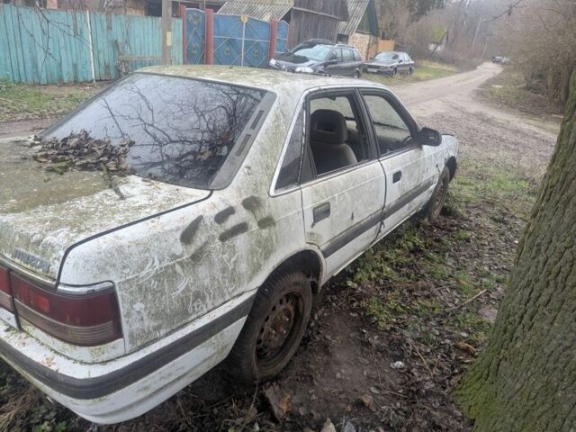 Білий Мазда 626, об'ємом двигуна 2 л та пробігом 300 тис. км за 300 $, фото 2 на Automoto.ua