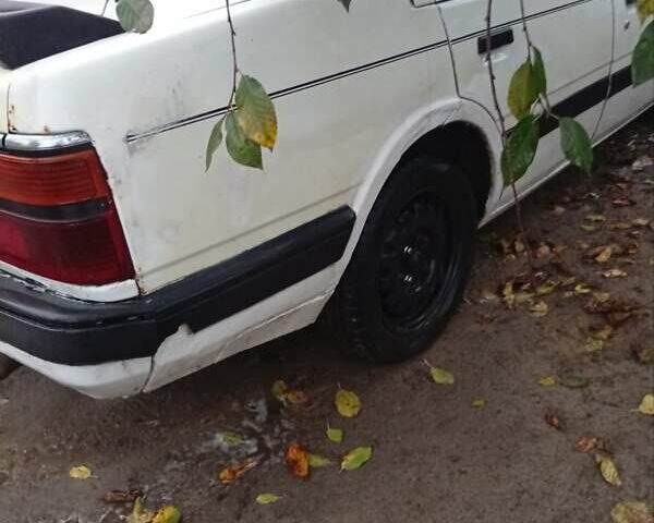 Белый Мазда 626, объемом двигателя 2 л и пробегом 344 тыс. км за 800 $, фото 7 на Automoto.ua