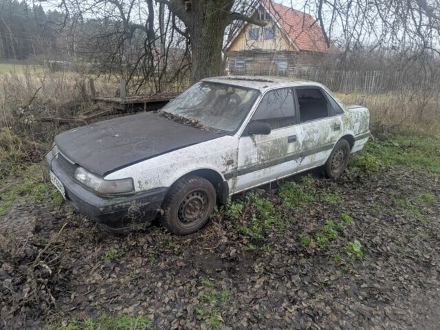 Білий Мазда 626, об'ємом двигуна 2 л та пробігом 300 тис. км за 300 $, фото 5 на Automoto.ua