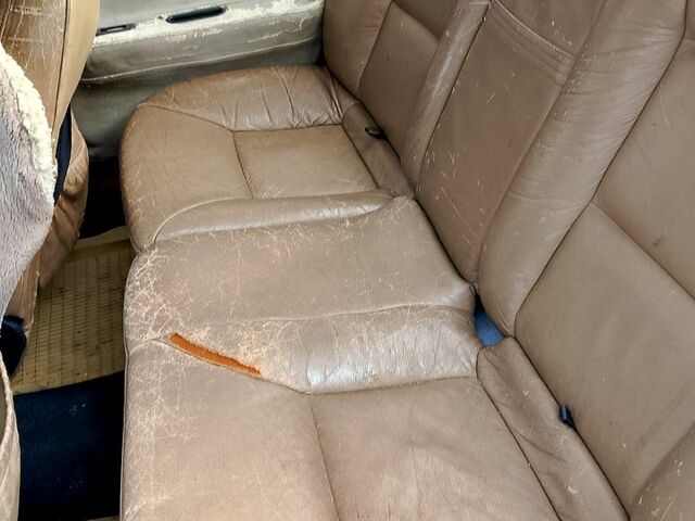 Белый Мазда 626, объемом двигателя 1.8 л и пробегом 0 тыс. км за 1250 $, фото 7 на Automoto.ua