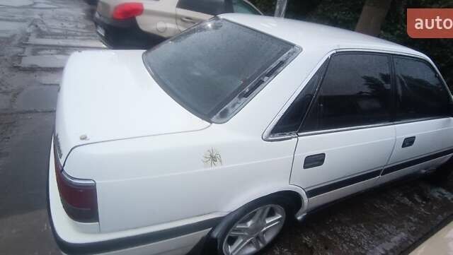 Білий Мазда 626, об'ємом двигуна 2.18 л та пробігом 300 тис. км за 1100 $, фото 3 на Automoto.ua