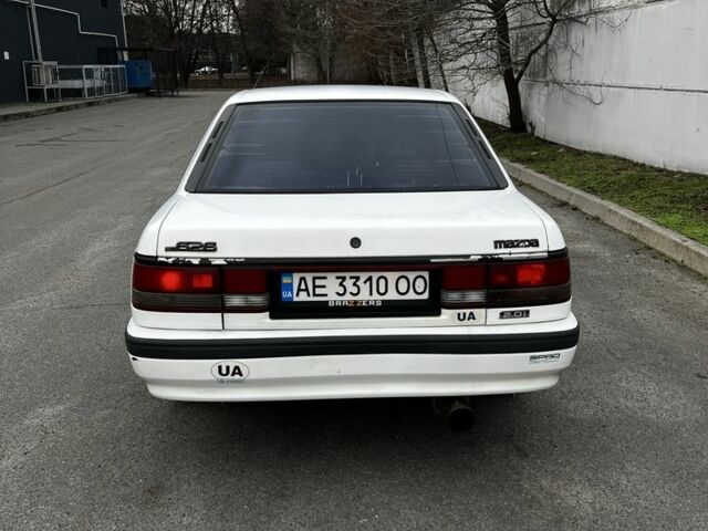 Белый Мазда 626, объемом двигателя 2 л и пробегом 412 тыс. км за 2500 $, фото 5 на Automoto.ua