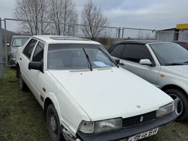 Белый Мазда 626, объемом двигателя 0 л и пробегом 300 тыс. км за 285 $, фото 4 на Automoto.ua