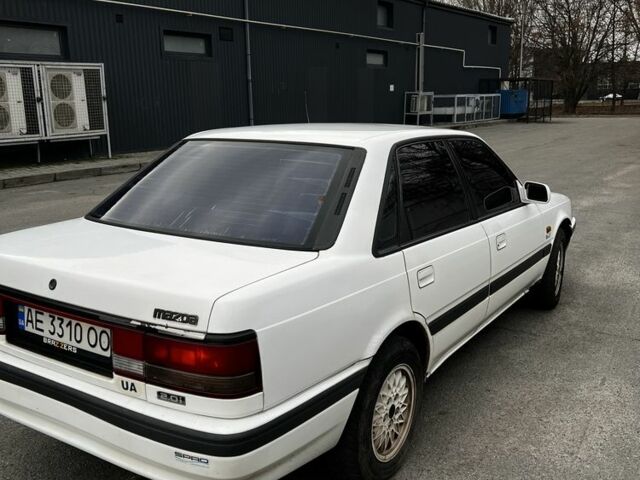 Белый Мазда 626, объемом двигателя 2 л и пробегом 412 тыс. км за 2500 $, фото 4 на Automoto.ua