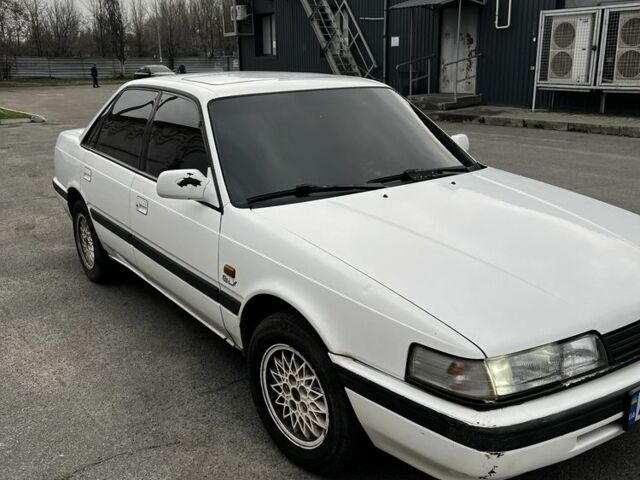 Белый Мазда 626, объемом двигателя 2 л и пробегом 412 тыс. км за 2500 $, фото 3 на Automoto.ua