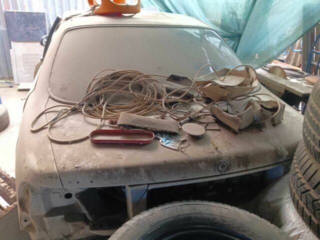 Білий Мазда 626, об'ємом двигуна 0 л та пробігом 300 тис. км за 500 $, фото 2 на Automoto.ua