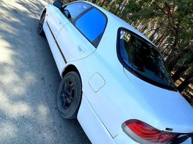 Білий Мазда 626, об'ємом двигуна 1.8 л та пробігом 303 тис. км за 1500 $, фото 5 на Automoto.ua