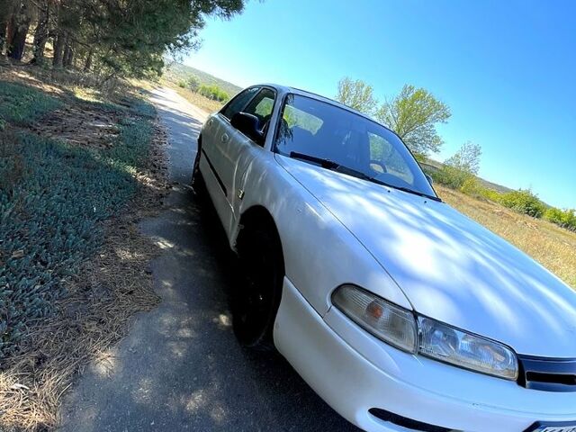 Білий Мазда 626, об'ємом двигуна 1.8 л та пробігом 303 тис. км за 1500 $, фото 3 на Automoto.ua