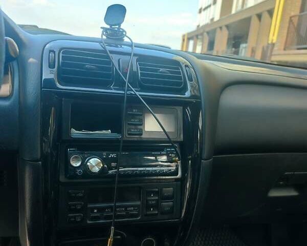 Белый Мазда 626, объемом двигателя 2 л и пробегом 610 тыс. км за 1750 $, фото 9 на Automoto.ua