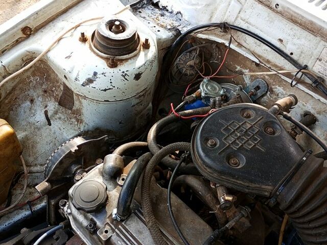 Білий Мазда 626, об'ємом двигуна 20 л та пробігом 407 тис. км за 1450 $, фото 8 на Automoto.ua