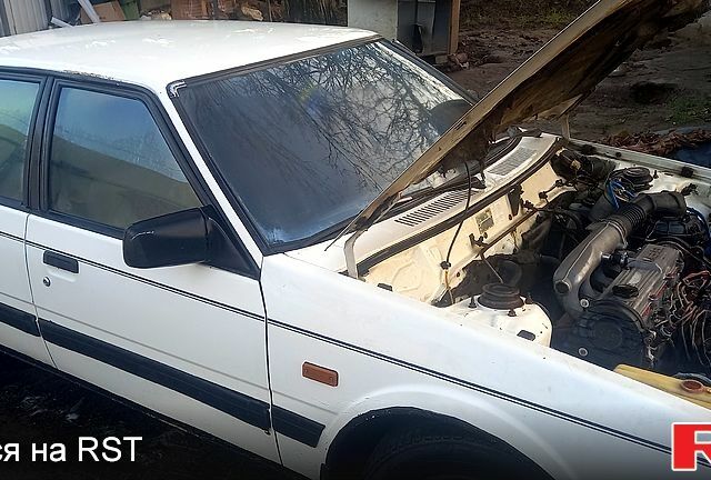 Білий Мазда 626, об'ємом двигуна 2 л та пробігом 350 тис. км за 1100 $, фото 5 на Automoto.ua