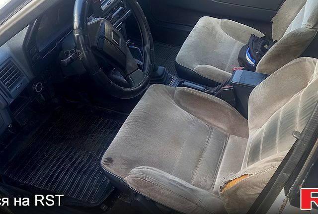 Білий Мазда 626, об'ємом двигуна 2 л та пробігом 350 тис. км за 1100 $, фото 3 на Automoto.ua