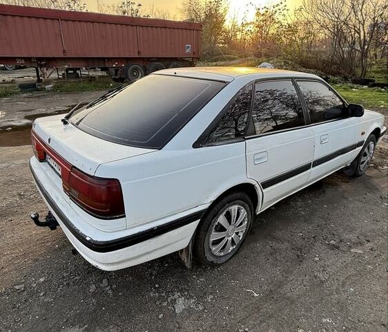 Білий Мазда 626, об'ємом двигуна 2 л та пробігом 225 тис. км за 1100 $, фото 7 на Automoto.ua