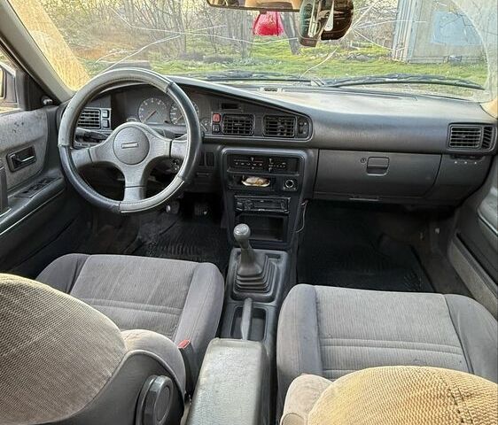 Білий Мазда 626, об'ємом двигуна 2 л та пробігом 225 тис. км за 1100 $, фото 3 на Automoto.ua