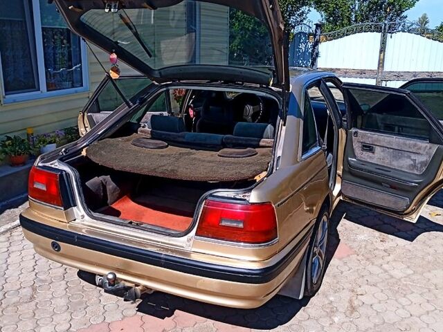 Бежевый Мазда 626, объемом двигателя 2 л и пробегом 500 тыс. км за 1150 $, фото 8 на Automoto.ua