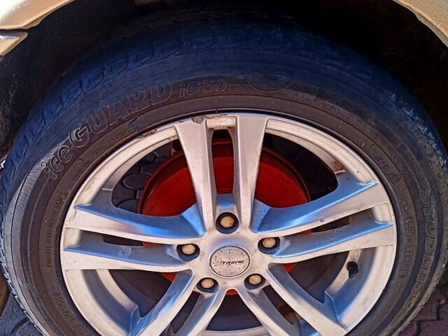 Бежевый Мазда 626, объемом двигателя 2 л и пробегом 500 тыс. км за 1150 $, фото 5 на Automoto.ua