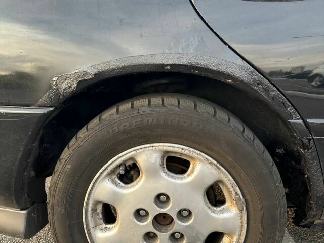 Черный Мазда 626, объемом двигателя 2.5 л и пробегом 483 тыс. км за 1200 $, фото 4 на Automoto.ua