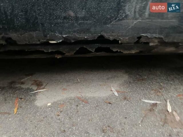 Черный Мазда 626, объемом двигателя 2.5 л и пробегом 480 тыс. км за 1400 $, фото 2 на Automoto.ua