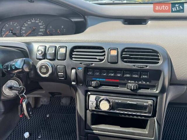 Чорний Мазда 626, об'ємом двигуна 1.8 л та пробігом 310 тис. км за 3300 $, фото 8 на Automoto.ua