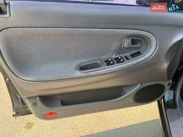 Чорний Мазда 626, об'ємом двигуна 1.8 л та пробігом 310 тис. км за 3300 $, фото 2 на Automoto.ua