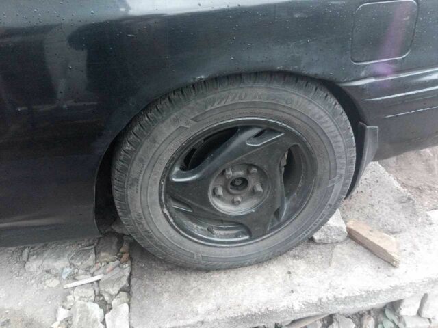 Мазда 626 1990 в Каменское - Днепродзержинск на Automoto.ua Черный Мазда 626, объемом двигателя 2.2 л и пробегом 400 тыс. км за 1350 $, фото 5 на Automoto.ua