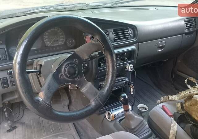 Черный Мазда 626, объемом двигателя 2.2 л и пробегом 400 тыс. км за 1200 $, фото 5 на Automoto.ua