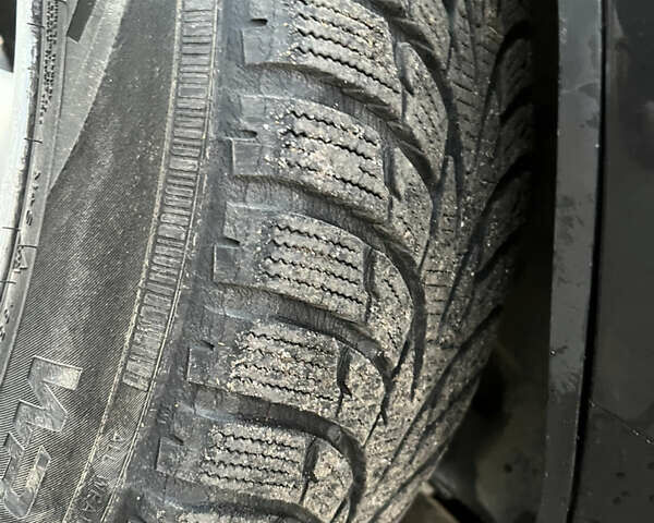 Черный Мазда 626, объемом двигателя 2 л и пробегом 420 тыс. км за 1300 $, фото 10 на Automoto.ua