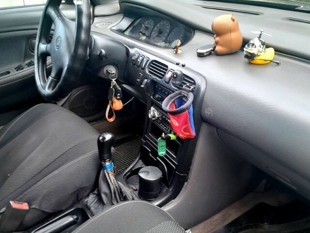 Мазда 626 1992 у Корюковке на Automoto.ua Чорний Мазда 626, об'ємом двигуна 1.8 л та пробігом 320 тис. км за 1650 $, фото 4 на Automoto.ua