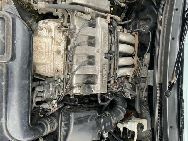 Черный Мазда 626, объемом двигателя 2 л и пробегом 300 тыс. км за 1150 $, фото 18 на Automoto.ua