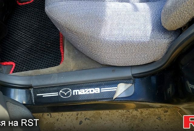 Черный Мазда 626, объемом двигателя 2 л и пробегом 0 тыс. км за 1900 $, фото 6 на Automoto.ua