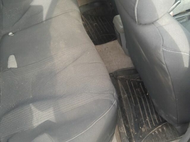 Черный Мазда 626, объемом двигателя 0 л и пробегом 300 тыс. км за 1069 $, фото 2 на Automoto.ua