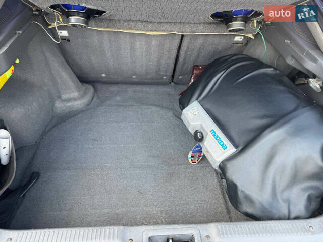 Черный Мазда 626, объемом двигателя 1.79 л и пробегом 310 тыс. км за 2999 $, фото 9 на Automoto.ua