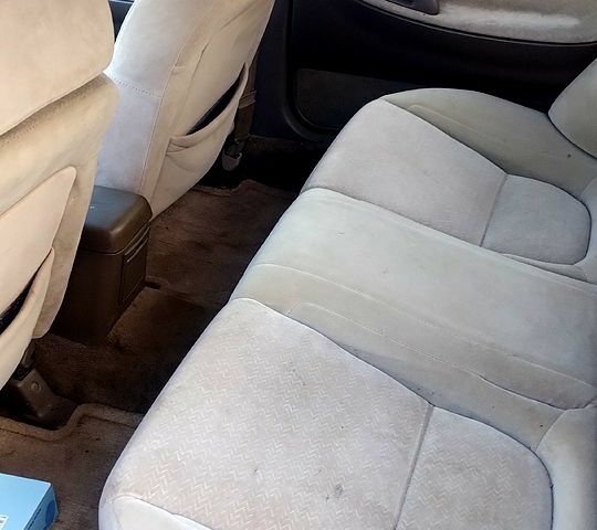 Чорний Мазда 626, об'ємом двигуна 2 л та пробігом 200 тис. км за 2000 $, фото 6 на Automoto.ua