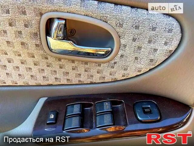 Черный Мазда 626, объемом двигателя 2 л и пробегом 208 тыс. км за 3000 $, фото 10 на Automoto.ua