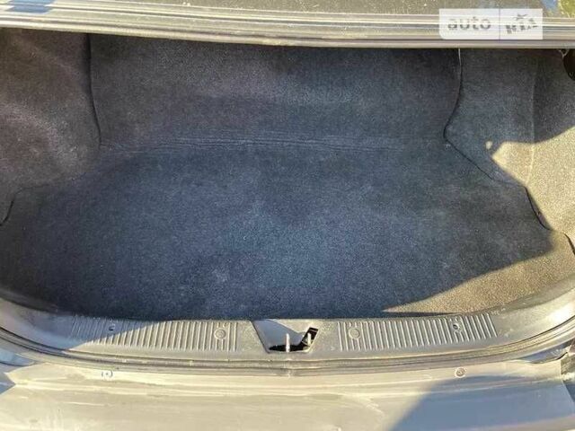 Черный Мазда 626, объемом двигателя 2 л и пробегом 210 тыс. км за 3000 $, фото 9 на Automoto.ua