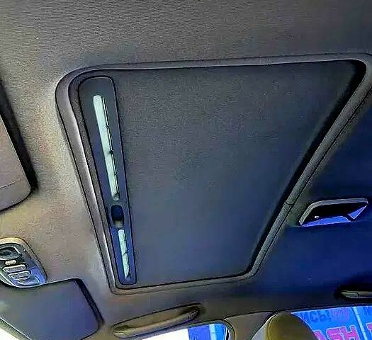 Черный Мазда 626, объемом двигателя 2 л и пробегом 208 тыс. км за 3000 $, фото 11 на Automoto.ua