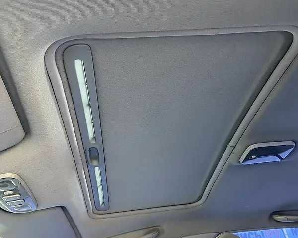 Черный Мазда 626, объемом двигателя 2 л и пробегом 210 тыс. км за 3000 $, фото 12 на Automoto.ua