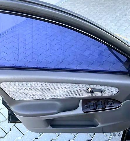 Черный Мазда 626, объемом двигателя 2 л и пробегом 208 тыс. км за 3000 $, фото 2 на Automoto.ua